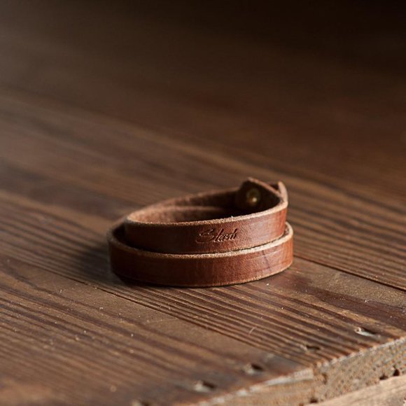 Stash Double Leather Wrist Wrap in Chestnut With Brass Stud Closure NEW UNISEX - Picture 2 of 7